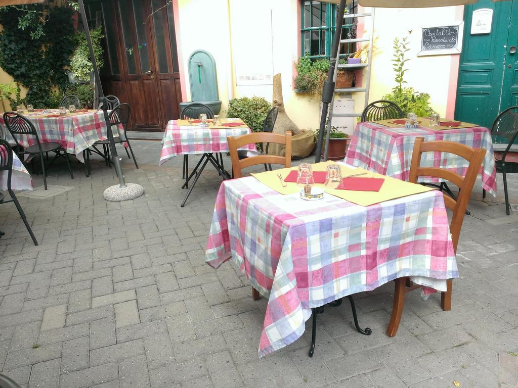 Rossobarolo Hotel Exterior foto